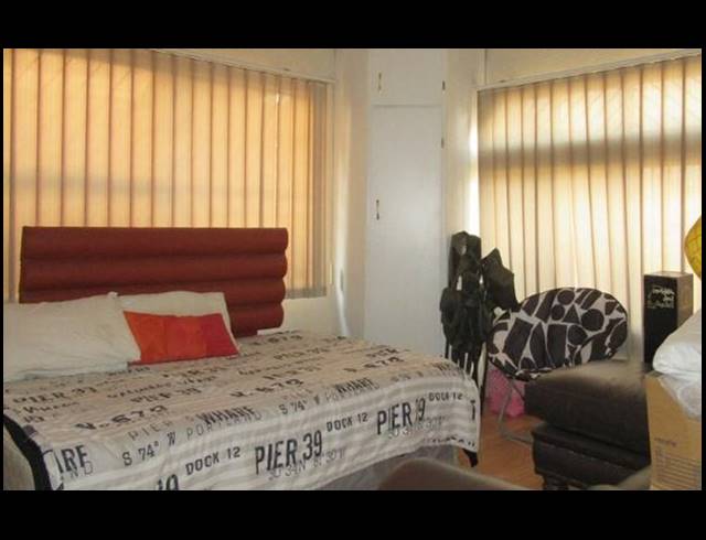 4 BEDROOM HOUSE FOR SALE IN LENASIA SOUTH